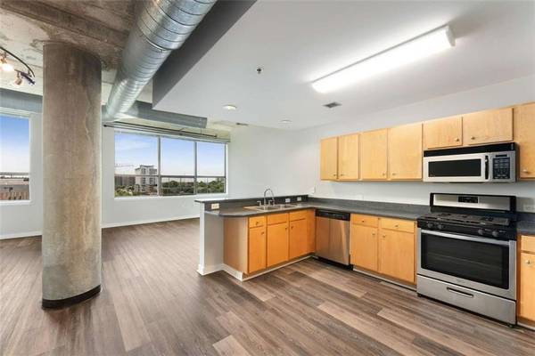 115 W Peachtree NW #704, Atlanta, GA 30313