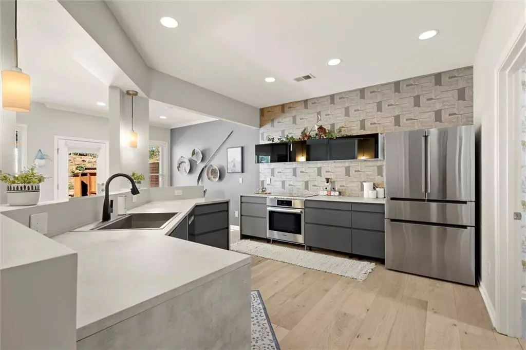 Alpharetta, GA 30004,1520 Winshire CV