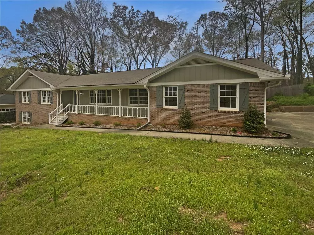 Snellville, GA 30039,2082 Rainbow DR