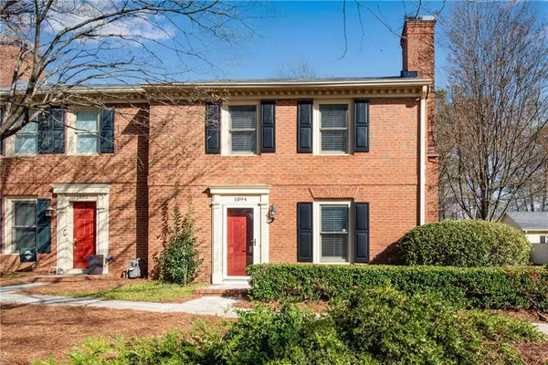 Roswell, GA 30076,1094 Old Roswell RD