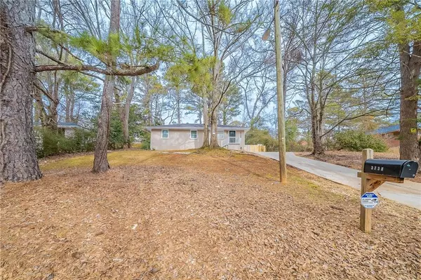 3738 Larkspur TER, Decatur, GA 30032