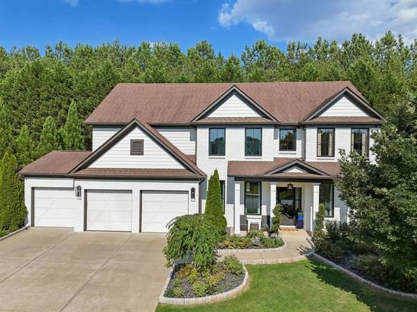 334 Spotted Ridge CIR, Woodstock, GA 30188