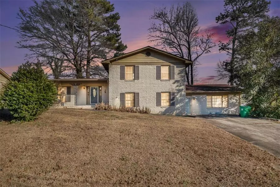 2664 Stardust TRL, Decatur, GA 30034