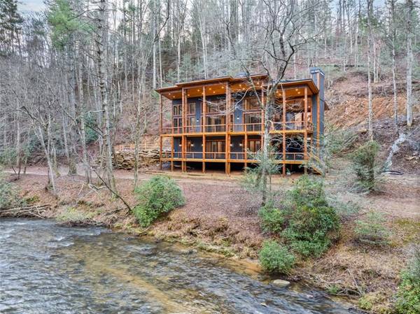 212 Fish Tale CV, Ellijay, GA 30540