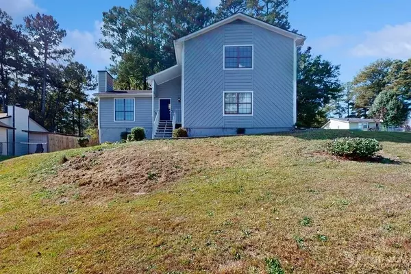 2703 Laurel View DR, Snellville, GA 30039