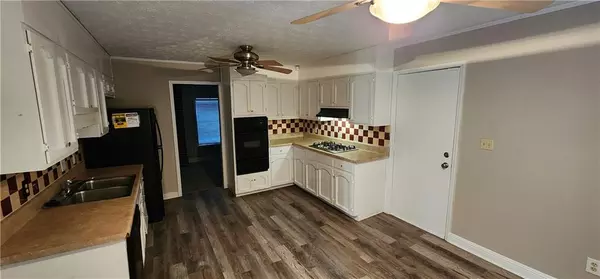 Riverdale, GA 30296,6886 Cedar DR