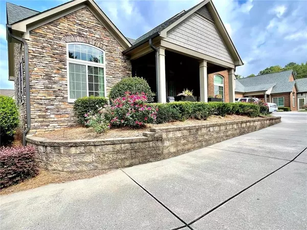 4140 Lanier Ridge WALK #104, Cumming, GA 30041