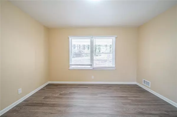 Decatur, GA 30034,2725 Rainbow Forest DR