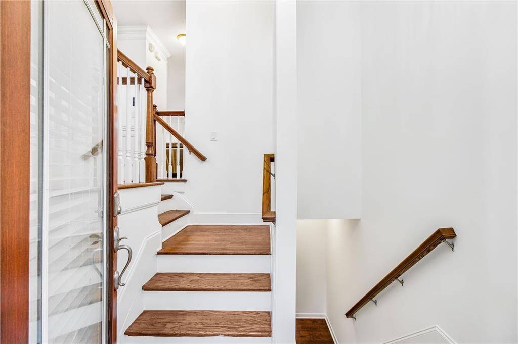 Sandy Springs, GA 30328,13 High Top RD