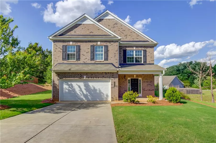 3996 Pine Village PL, Loganville, GA 30052