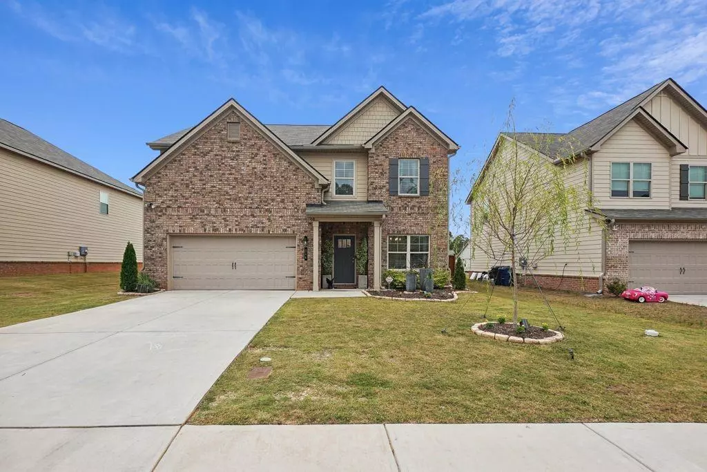 Loganville, GA 30052,824 Lakehaven LN