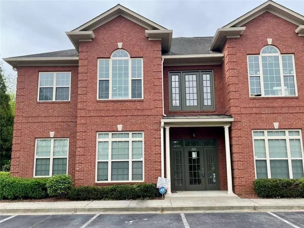 Atlanta, GA 30331,950 Dannon VW SW #4201