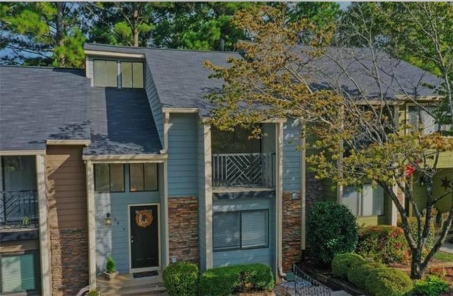 64 Goldrush CIR, Atlanta, GA 30328