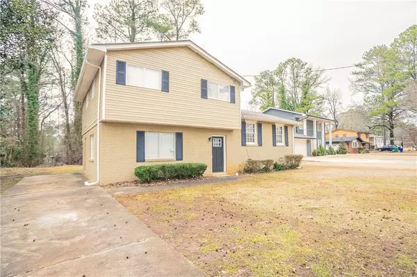 Decatur, GA 30032,2211 Green Forrest DR