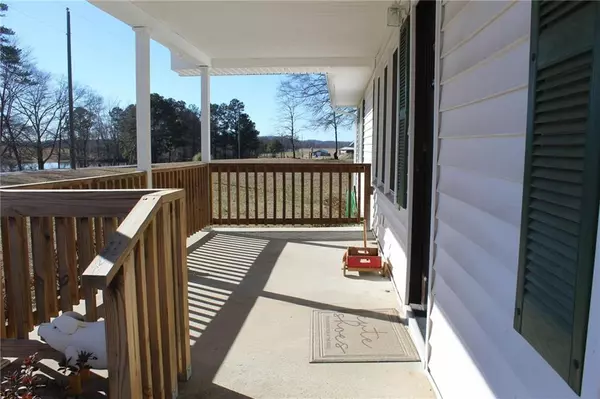 Carnesville, GA 30521,390 Garrison RD