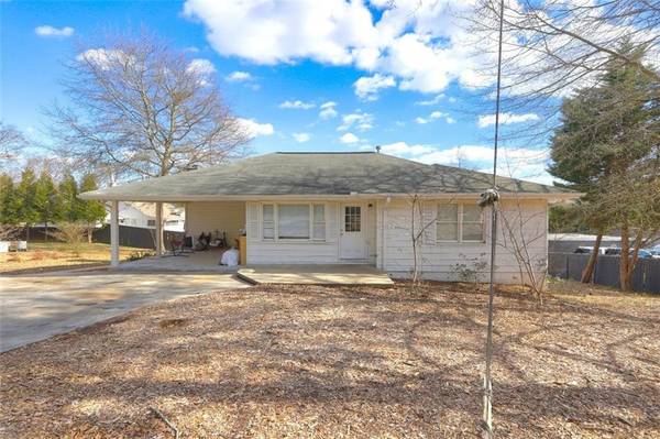 830 FORREST ST, Roswell, GA 30075