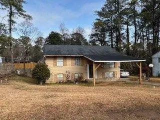 Forest Park, GA 30297,992 Brian LN