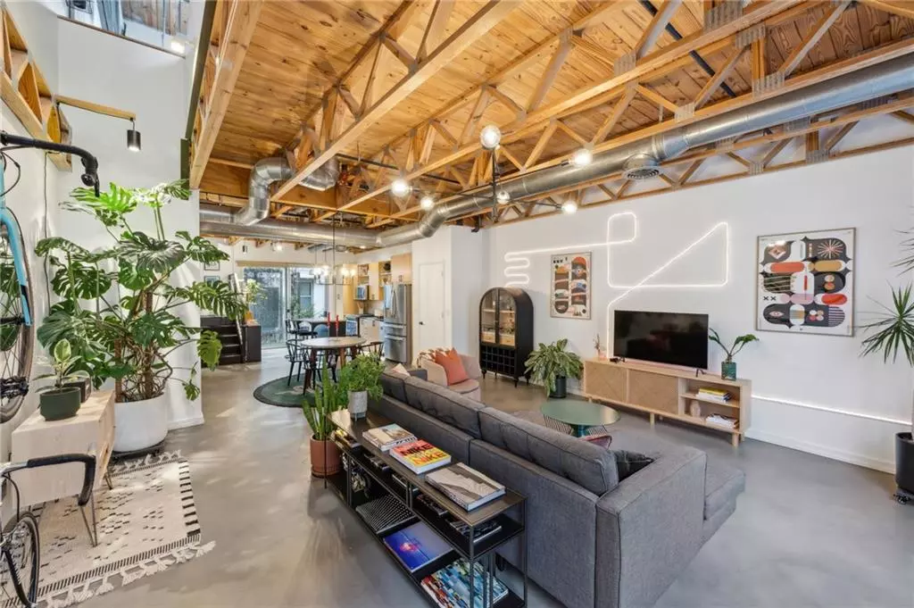 Atlanta, GA 30307,1661 La France ST NE #326