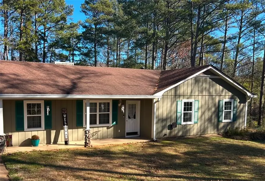 2516 Hi Roc RD NE, Conyers, GA 30012