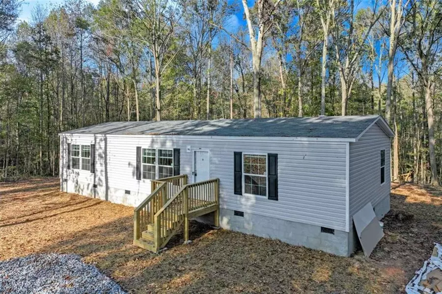 299 Deer Chase Dr, Canon, GA 30520