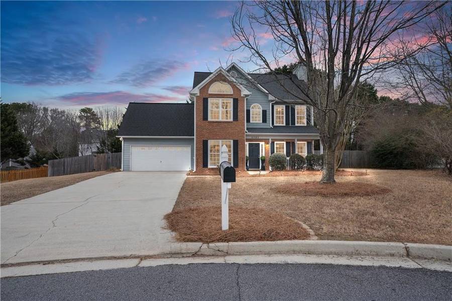 3523 Weaver Falls LN, Loganville, GA 30052