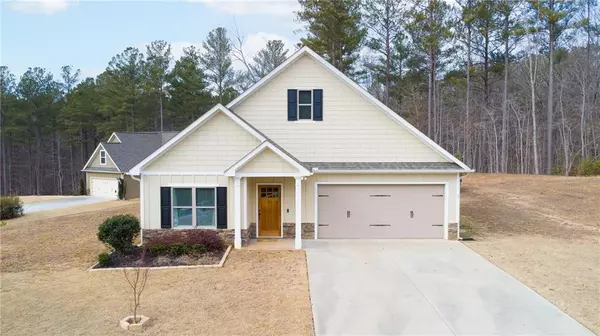 112 W Woods DR, Dahlonega, GA 30533