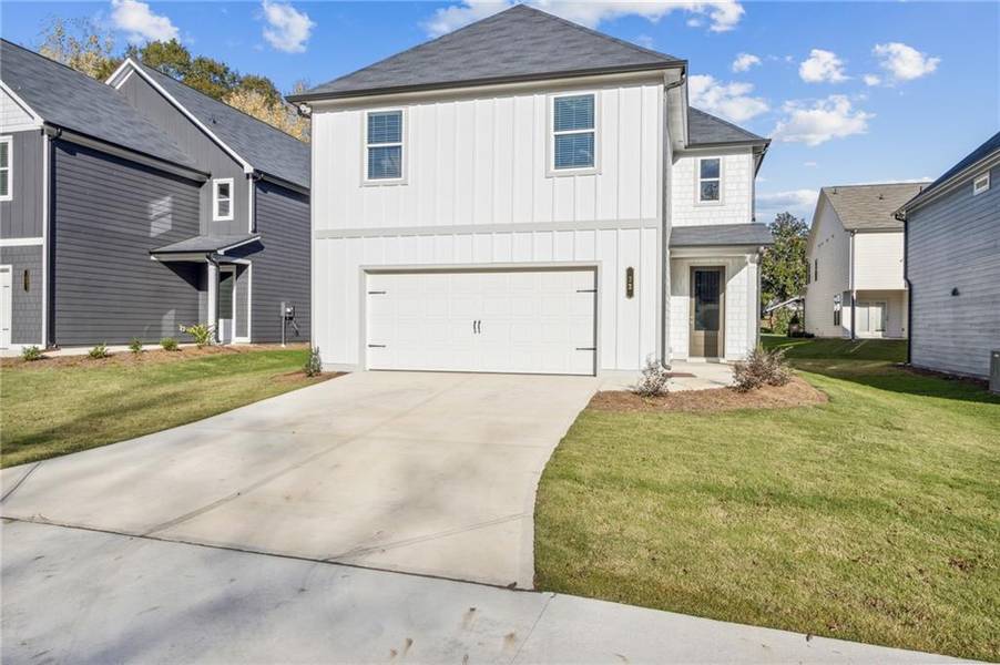 32 Hampton Forest LN, Hoschton, GA 30548