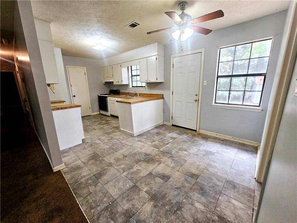 Conyers, GA 30094,578 Lakeridge CIR
