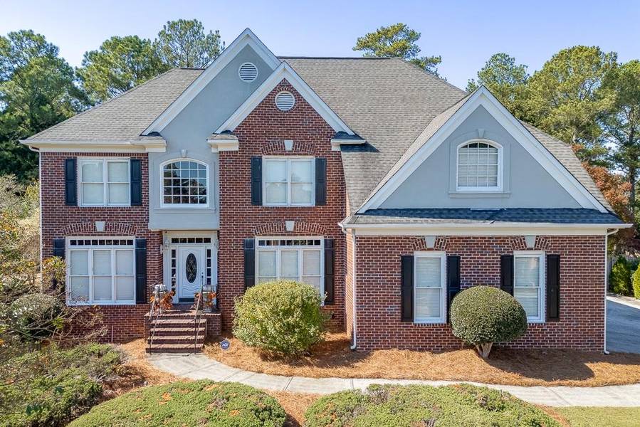 2555 Lynshire LN, Snellville, GA 30078