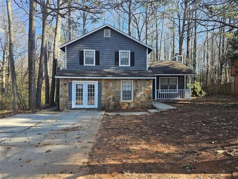 1037 Forest PATH, Stone Mountain, GA 30088