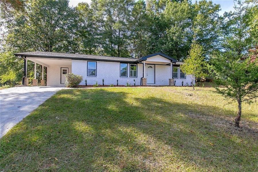 608 Ash LN, Monroe, GA 30655