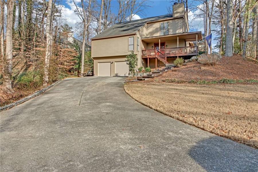 3916 Loch Highland PASS NE, Roswell, GA 30075