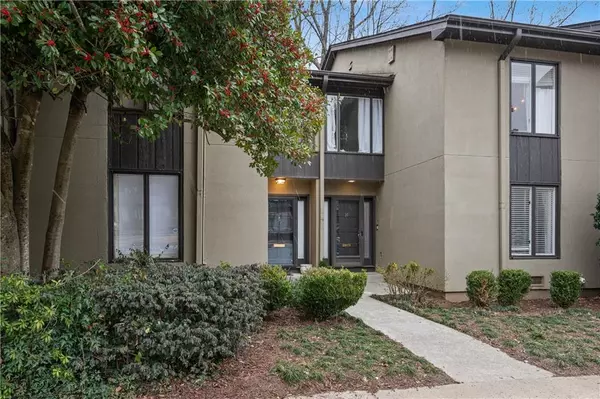 Atlanta, GA 30342,16 Ivy RDG NE