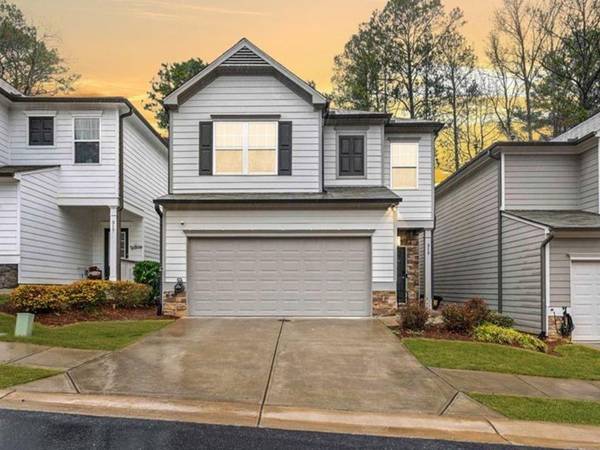 319 Pinewood DR, Woodstock, GA 30189