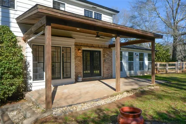 Roswell, GA 30075,9935 La View CIR