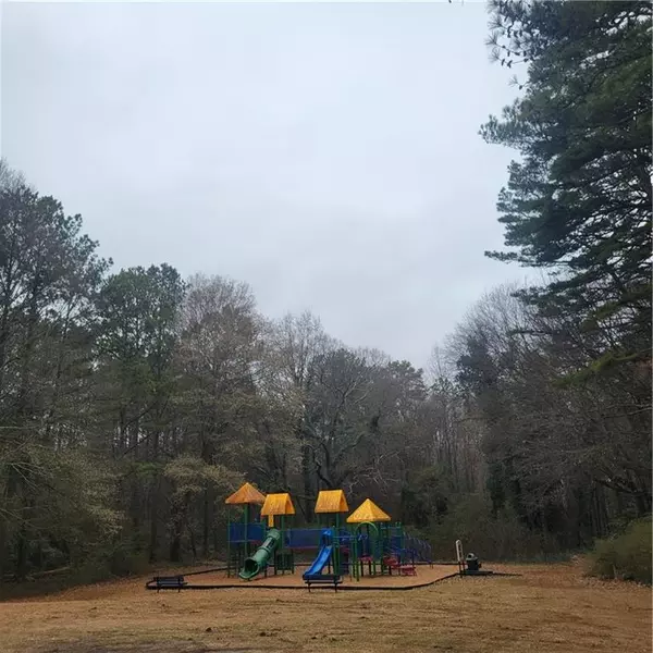 4682 Pine CIR, Ellenwood, GA 30294