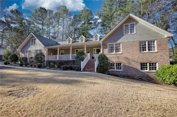 2248 Valley Creek CIR, Snellville, GA 30078