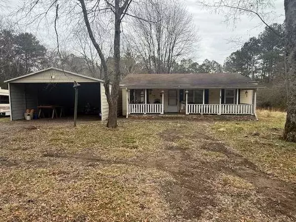 80 Kirk RD, White, GA 30184