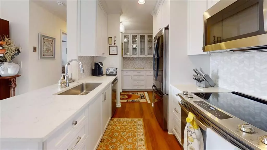 Atlanta, GA 30328,300 Johnson Ferry RD NE #B610