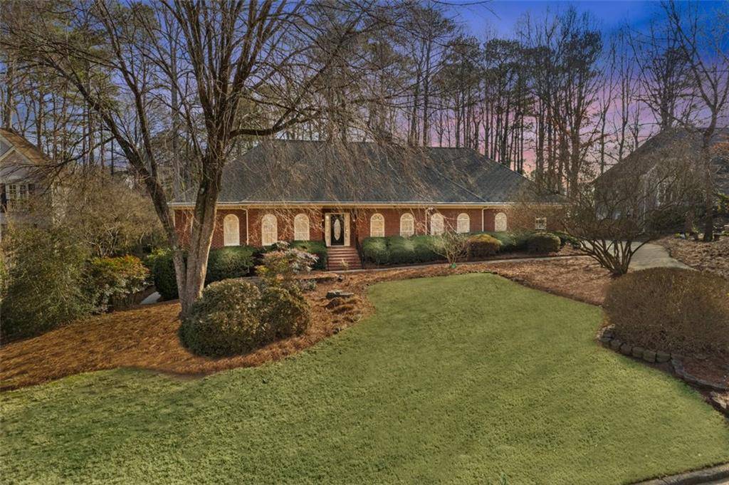 10575 Stonefield LNDG, Johns Creek, GA 30097