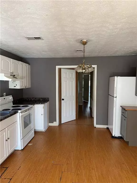 Duluth, GA 30096,3592 North ST