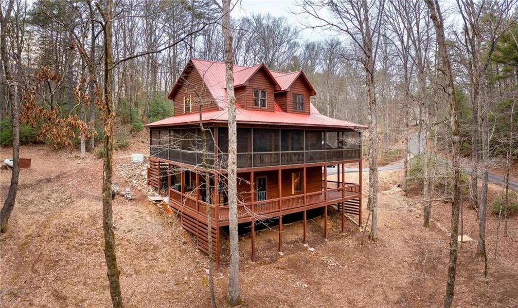 30 Okemah CT, Ellijay, GA 30540