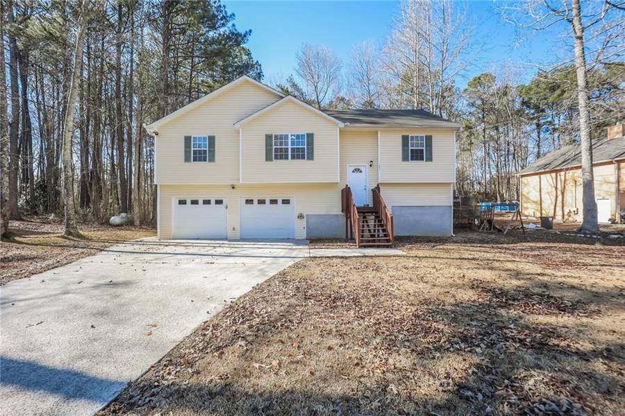 171 Country Cottage CIR, Carrollton, GA 30116