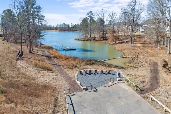 Hoschton, GA 30548,72 Clear Lake Pkwy