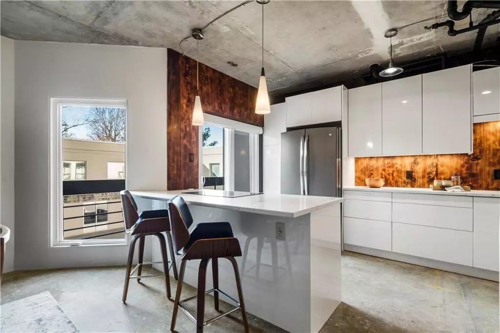 Atlanta, GA 30306,587 Virginia AVE NE #309