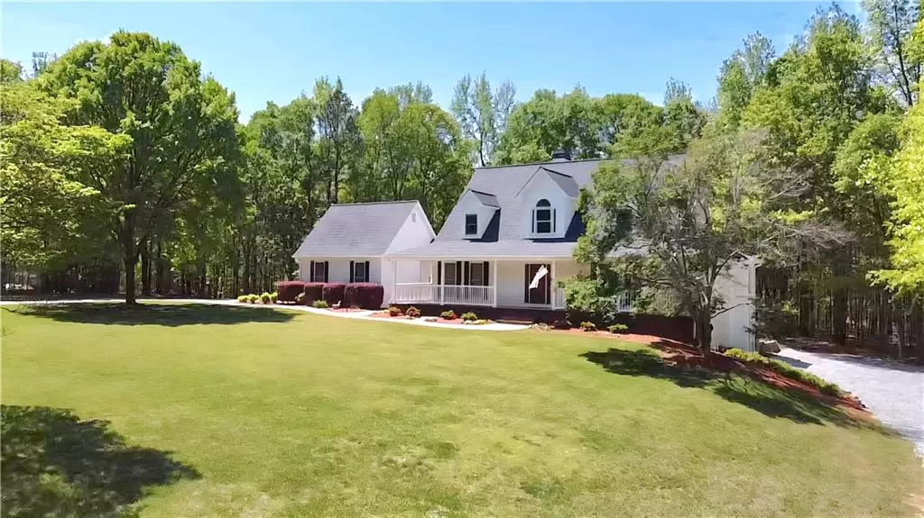 866 Lee Byrd RD, Loganville, GA 30052