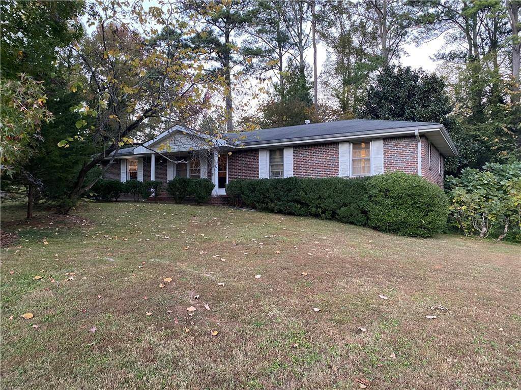 866 Casco DR NW, Lilburn, GA 30047