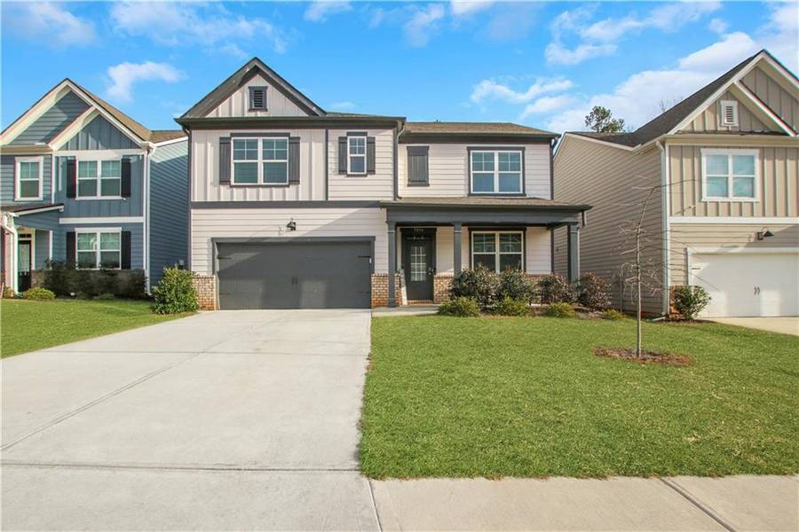 5896 Screech Owl DR, Flowery Branch, GA 30542