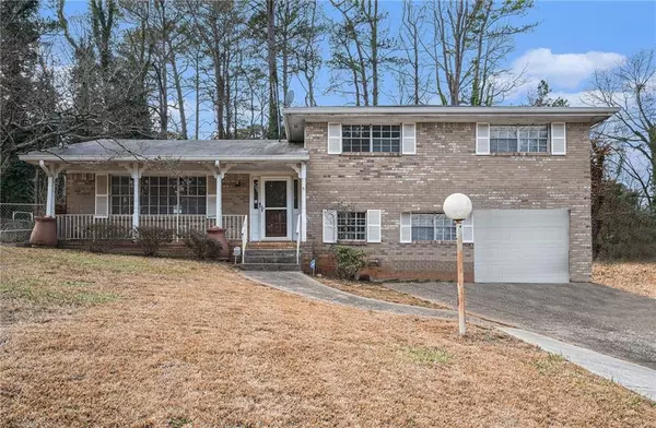 828 Dunleith CT, Stone Mountain, GA 30083