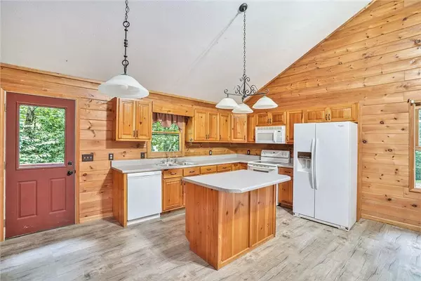 Ellijay, GA 30540,64 Hart CT
